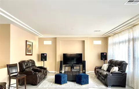 8185 Dover Canyon Ct, Las Vegas, NV 89139