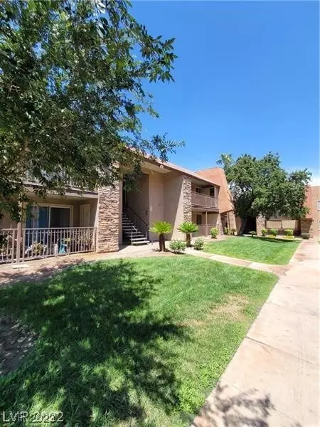 5121 River Glen Dr #143, Las Vegas, NV 89103