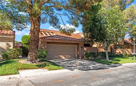 7676 Boca Raton Dr, Las Vegas, NV 89113