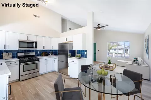 3670 New Horizon Dr, Las Vegas, NV 89115