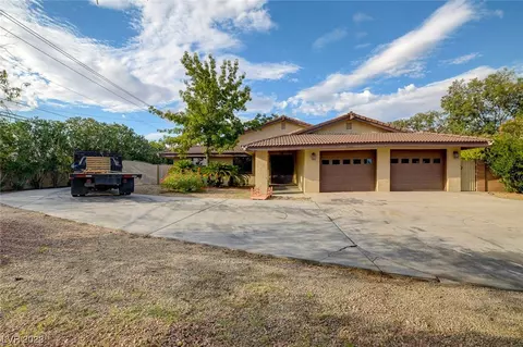 2275 Lincoln Rd, Las Vegas, NV 89115