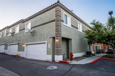 10534 Midnight Gleam Ave, Las Vegas, NV 89129