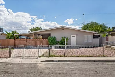 5221 Apple Valley Ln, Las Vegas, NV 89108