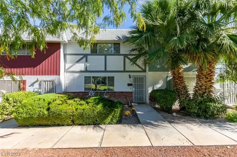 152 Greenbriar Townhouse Way, Las Vegas, NV 89121