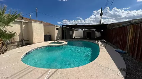 512 Bedford Rd, Las Vegas, NV 89107