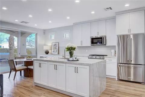 2300 Malaga Peak St, Las Vegas, NV 89135