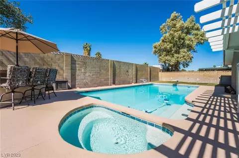 4477 El Pito Ln, Las Vegas, NV 89121