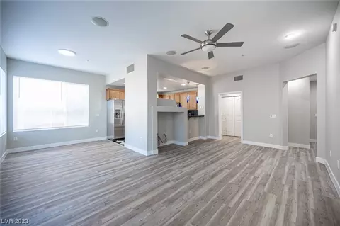 39 E Agate Ave #409, Las Vegas, NV 89123