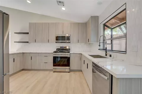 8412 Eddy Stone Ave, Las Vegas, NV 89117