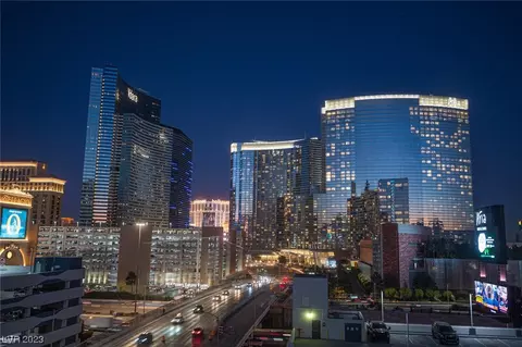 4525 Dean Martin Dr #700, Las Vegas, NV 89103