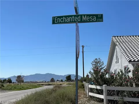 1521 S Enchanted Mesa St, Pahrump, NV 89048