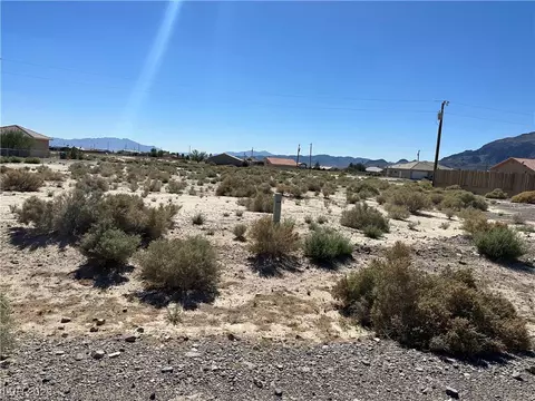 6630 Geneva Ct, Pahrump, NV 89060