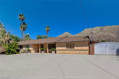 724 N Fogg St, Las Vegas, NV 89110