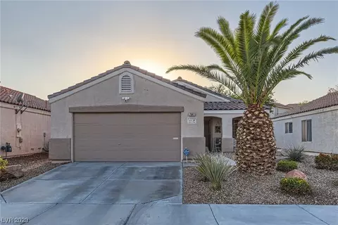 7941 Hollow Pine St, Las Vegas, NV 89143