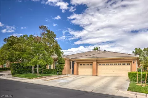 8186 Merlewood Ave, Las Vegas, NV 89117