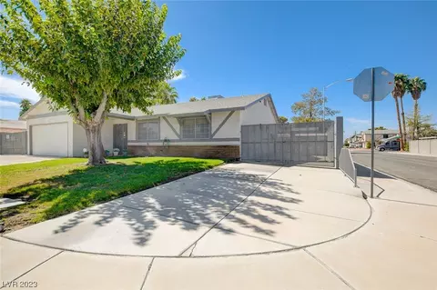 911 Stonehenge St, Las Vegas, NV 89110