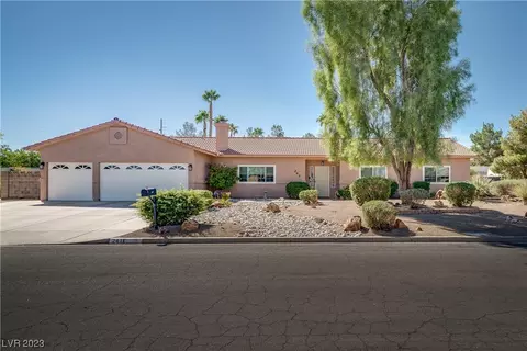 241 E Chaparral Dr, Henderson, NV 89015