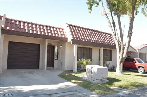 5609 Hobble Creek Dr, Las Vegas, NV 89120