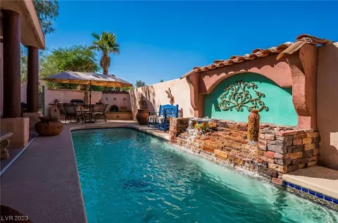 8208 Eagledancer Ave, Las Vegas, NV 89129