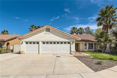 616 Heartline Dr, Las Vegas, NV 89145