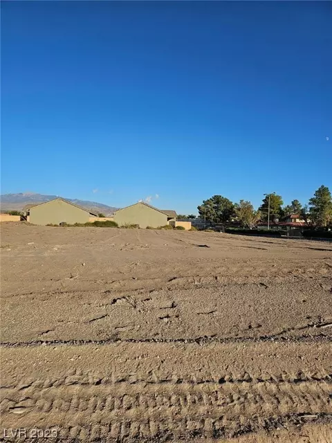 1121 S Ogden Ave, Pahrump, NV 89048