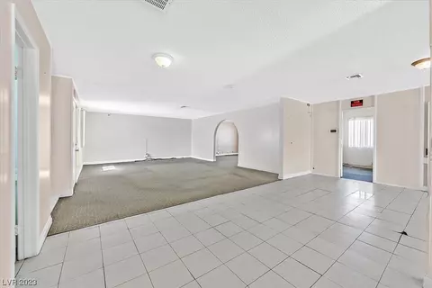 2521 Apricot Ln, Las Vegas, NV 89108