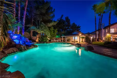 709 Rivenbark Ct, Las Vegas, NV 89145