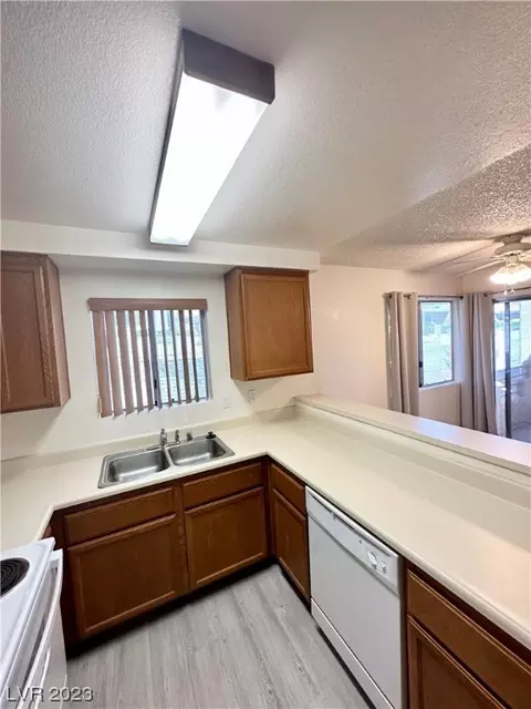 2220 High Pointe Way #104, Laughlin, NV 89029 photo 11