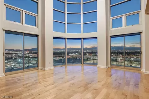 200 Hoover Ave #2103, Las Vegas, NV 89101