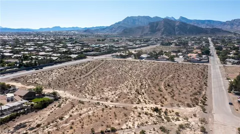 8910 W Craig Rd, Las Vegas, NV 89129