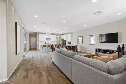 948 E Sunset Rd, Henderson, NV 89011 photo 11