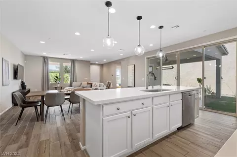 948 E Sunset Rd, Henderson, NV 89011 photo 18