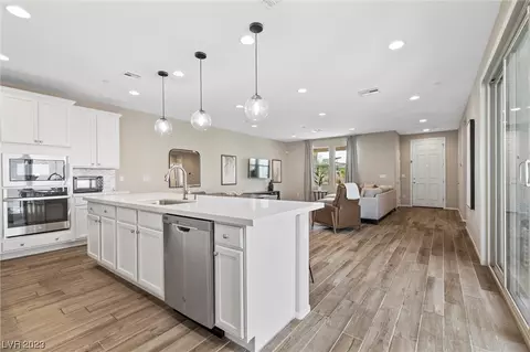 948 E Sunset Rd, Henderson, NV 89011 photo 19