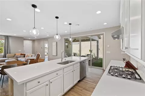 948 E Sunset Rd, Henderson, NV 89011 photo 20