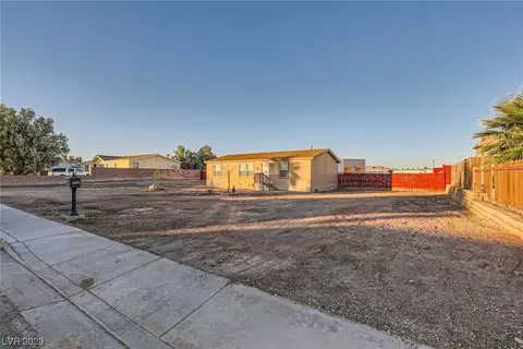 5932 Bunch St, Las Vegas, NV 89122
