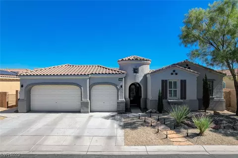 8054 Carson Creek St, Las Vegas, NV 89113