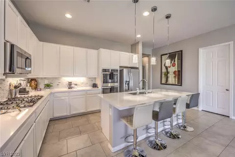 130 Rhodium Ave, Las Vegas, NV 89183