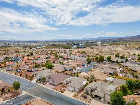 View/Area - 3625 Laughlin Blvd, Laughlin, NV 89029 photo 7 of 13