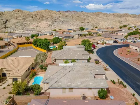 View/Area - 3625 Laughlin Blvd, Laughlin, NV 89029 photo 4 of 13