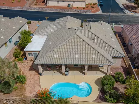 View/Area - 3625 Laughlin Blvd, Laughlin, NV 89029 photo 2 of 13