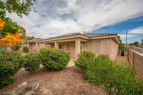 Exterior - 3625 Laughlin Blvd, Laughlin, NV 89029 photo 22 of 28
