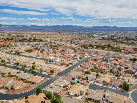 View/Area - 3625 Laughlin Blvd, Laughlin, NV 89029 photo 10 of 13