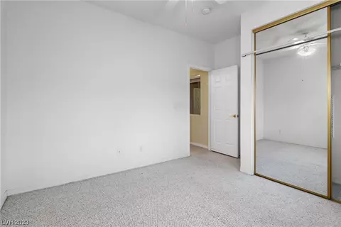 Bedroom - 3625 Laughlin Blvd, Laughlin, NV 89029 photo 3 of 4