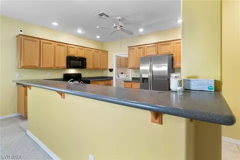Kitchen - 3625 Laughlin Blvd, Laughlin, NV 89029 photo 2 of 13