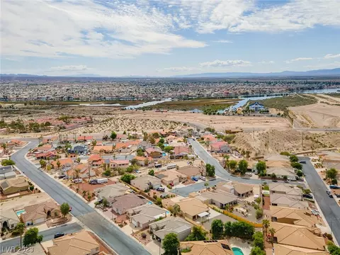 View/Area - 3625 Laughlin Blvd, Laughlin, NV 89029 photo 9 of 13