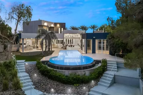 2825 Coast Line Ct, Las Vegas, NV 89117