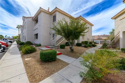 855 N Stephanie St #2424, Henderson, NV 89014