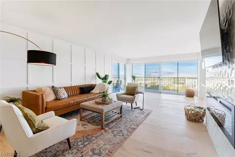 3111 Bel Air Dr #14B, Las Vegas, NV 89109