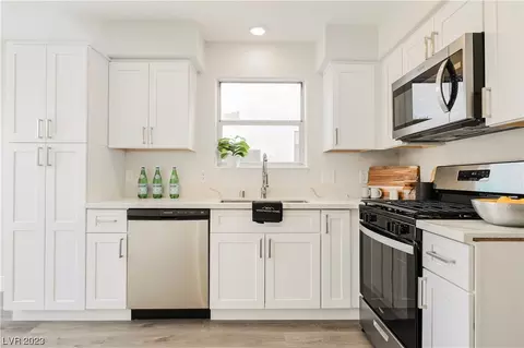 6115 Daisy Petal St #101, Las Vegas, NV 89130
