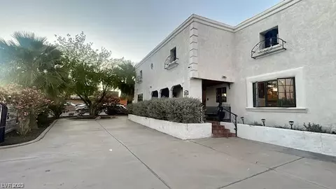 1348 Pawnee Dr, Las Vegas, NV 89169
